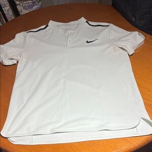 Mens. Nike collarless polo.. Large. Light mint green